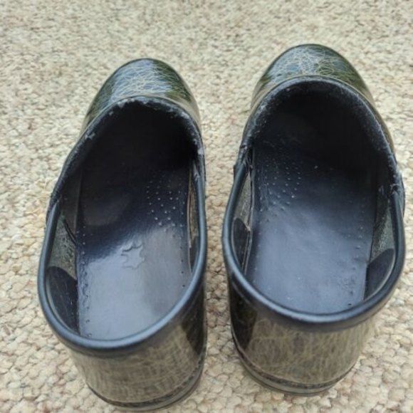 DANSKO professional Clogs 38 US 7 Patent Leather nurses shoes black green - Picture 7 of 12